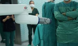 Robotik beyin pili ameliyatında Türkiye’de ilk