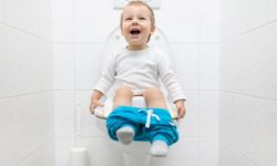 Çocuğunuz tuvaletten korkuyorsa sebebi kabızlık olabilir