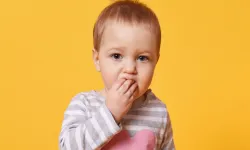 Çocuklarda parmak emme ne zaman sorun olur?