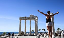 Antalya’ya gelen her 4 turistten 1’i Rus oldu