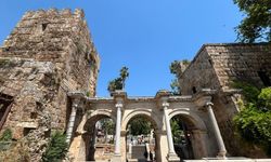 Antalya’nın tarihi Kaleiçi 2 bin yıllık mirası yaşatıyor