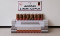Manavgat’ta işletmede kaçak tütün ele geçirildi