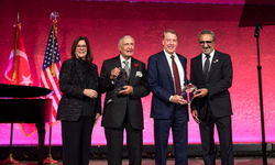 Rahmi Koç ve Bill Ford'a New York'ta onur ödülü verildi