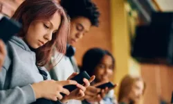 Okullarda cep telefonu düzeni: Yeni dönem uygulaması