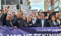 Devlet Memurları Sendikası'ndan TÜİK önünde açıklama