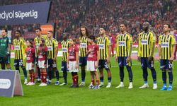 Fenerbahçe, Göztepe karşısında moral arıyor