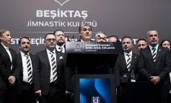 Beşiktaş'ta Serdal Adalı ve yönetim kurulu üyeleri mazbatalarını aldı