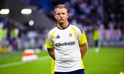 Fenerbahçe'de Dirk Kuyt, geçici olarak göreve getirildi