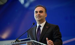 Bakan Kacır: Türkiye kendi uydusunu uzaya gönderecek
