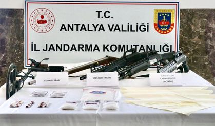 Antalya'da Suç Örgütü Operasyonuna 21 Tutuklama