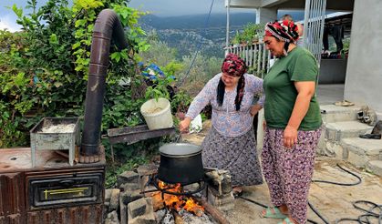 Mahalleliyi Birleştiren İmece Geleneği; Nar Ekşisi