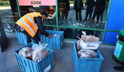 Antalya’da otobüste 275 kilo kaçak et ele geçirildi