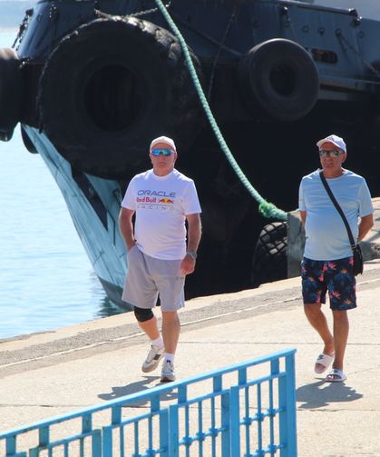 Kruvaziyer "Marella Discovery 2" Alanya Limanı'na demirledi