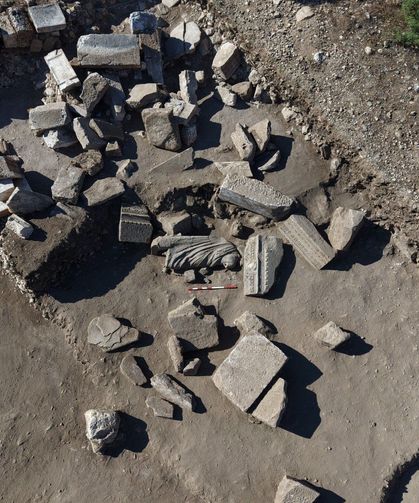 AK Parti'li Çelik'ten Aspendos'ta bulunan 'Asklepios' heykeline ilişkin paylaşım