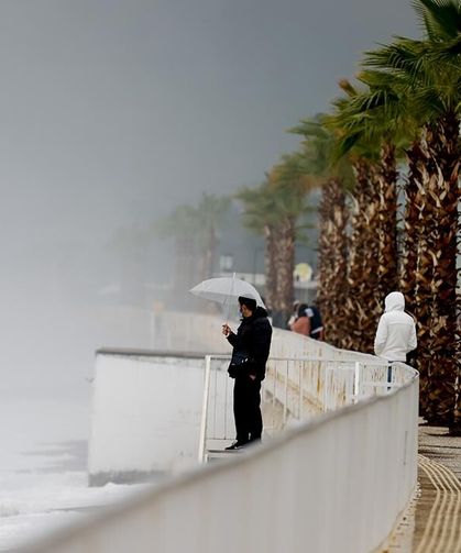 Antalya'ya sağanak uyarısı: İlçeler alarma geçti