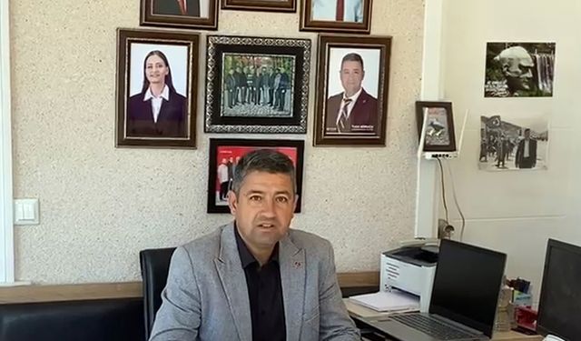 Davulcu Gelmeyen Mahallenin Muhtarı Hoparlör ile Sahura Kaldırıyor