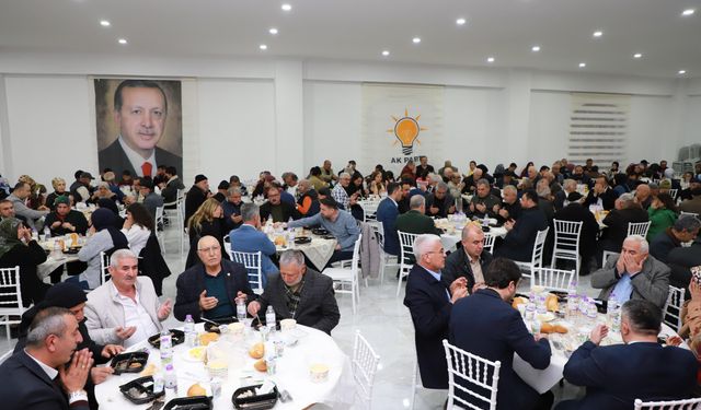 AK Parti Akseki İlçe Teşkilatı İftar Programı Düzenledi