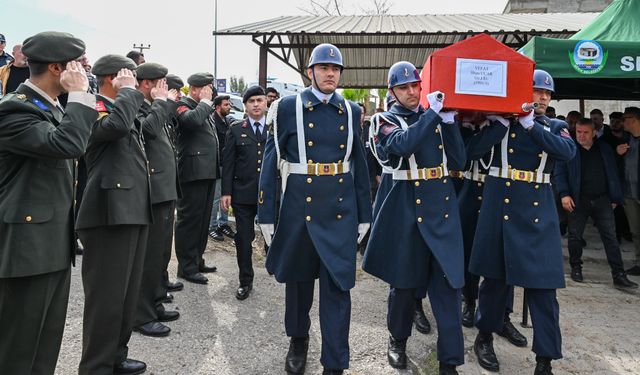 Antalya'da Vefat Eden Gazi İlhan Uçar Son Yolculuğuna Uğurlandı