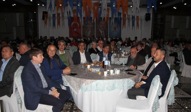 AK Parti Serik Teşkilatı, İftar Programı Düzenledi