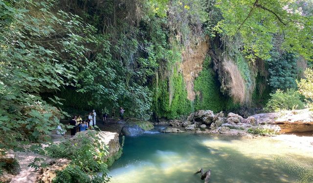 Antalya'nın Saklı Cenneti Kurşunlu Şelalesi Sıcaklardan Bunalanların Sığınağı Oldu