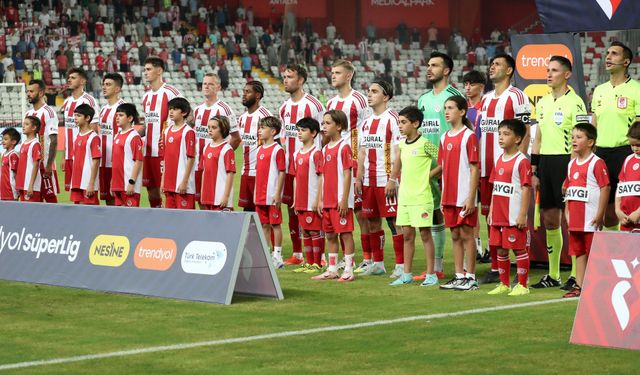 Antalyaspor Fatih Karagümrük ile kritik maçta karşılaşacak