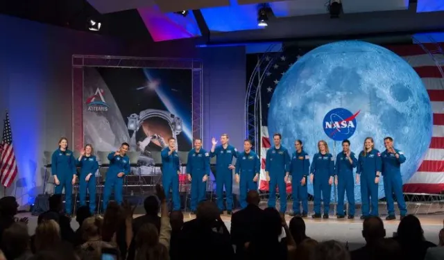 NASA'nın Yeni Astronotları Aya Dönüş!