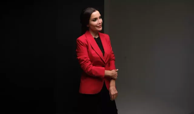 Ela Leyla Umur Zafer Partisi’ni bırakıp AK Parti’ye geçti
