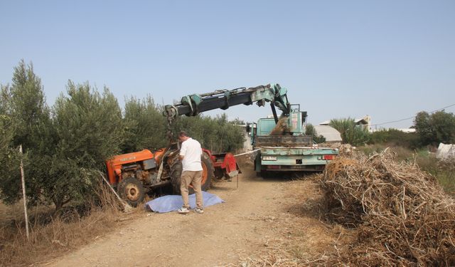 Antalya’da traktör altında kalan oto elektrik ustası öldü