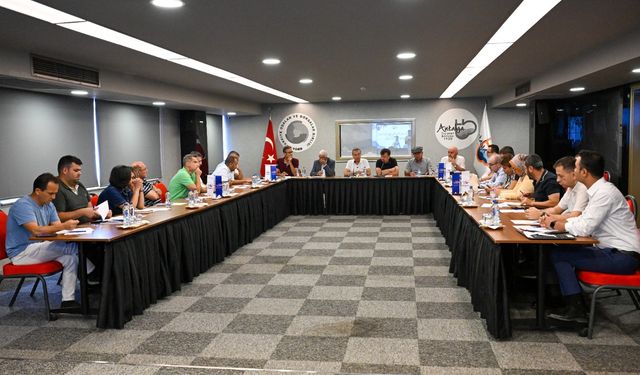 Antalya’da zeytinyağı sektörü masaya yatırıldı