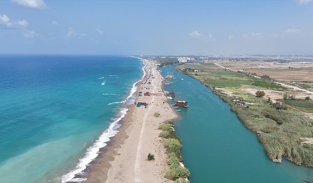 Manavgat Irmağı tur tekneleri Akdeniz’e açılıyor