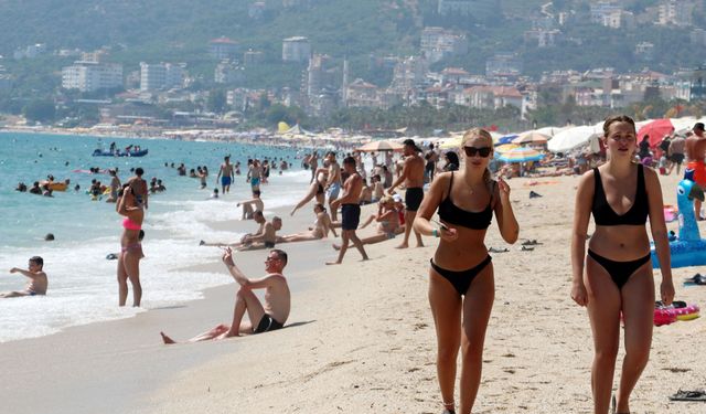 2025 turizmde rekor yıl: Tatil fiyatları zirve yaptı