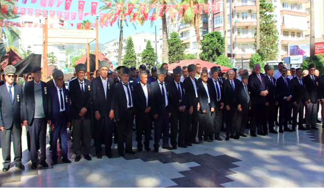 Gaziler Töreninde Kıbrıs Gazisi Baygınlık Geçirdi