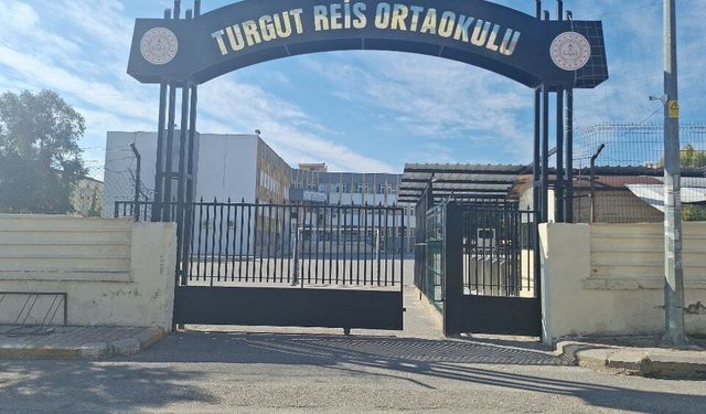 Antalya Turgut Reis Ortaokulu’nda Neler Oluyor?