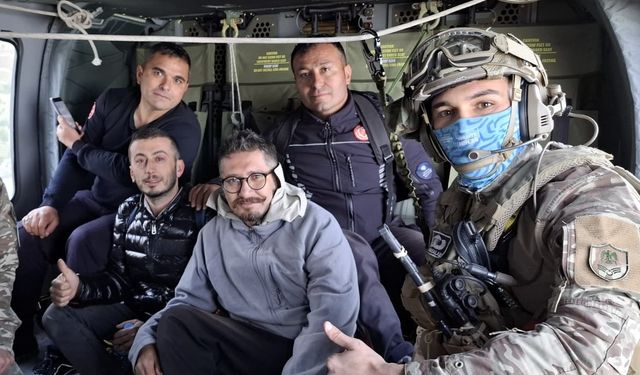 Akseki’de Saksağan Dağı’nda mahsur kalan mühendisler kurtarıldı