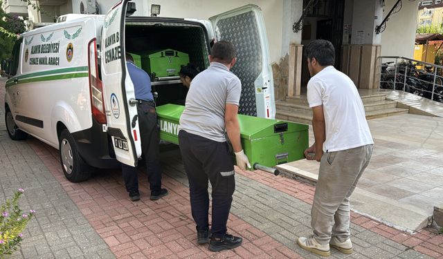 Alanya’da Sırp uyruklu kişi evinde ölü bulundu