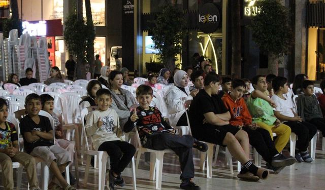 Gezen Sinema, Kumluca’da sinemaseverlerle buluştu