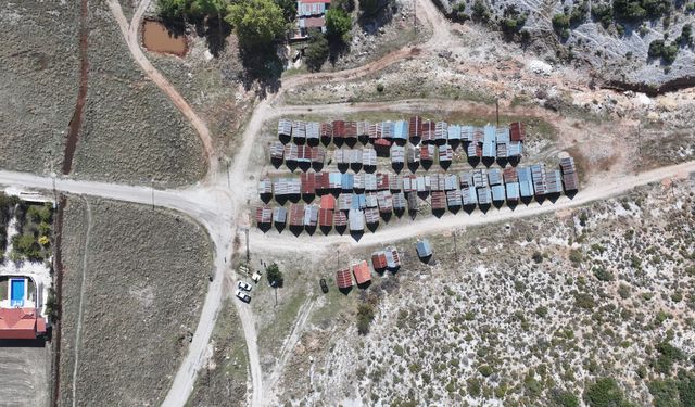 Likya mimarisinden esinli tahıl ambarları turistlerin ilgisini çekiyor