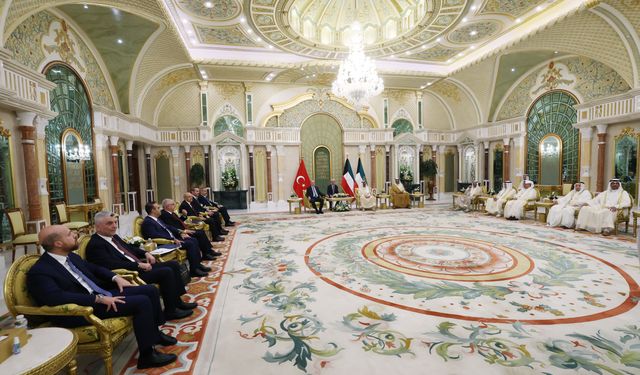 Erdoğan-Kuveyt Emiri Görüşmesi: İkili İlişkiler Değerlendirildi