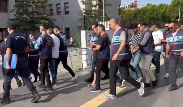 Manavgat’ta otele silahlı saldırı: Kameraya yansıdı