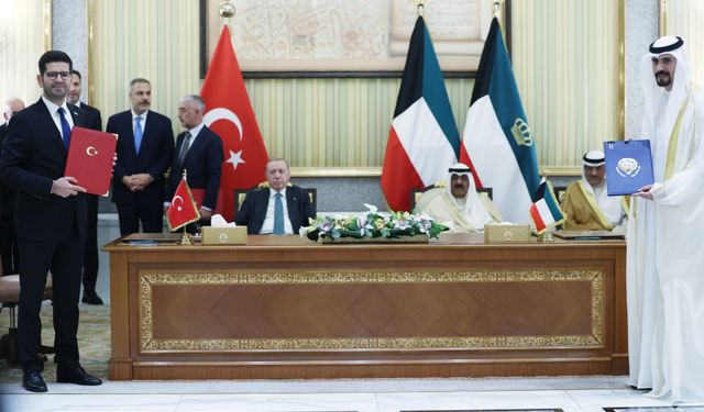 Türkiye ve Kuveyt 4 anlaşma imzaladı, Togg hediye edildi