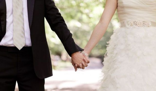 Evlilik kredisi başvuruları başladı: Tutar ve şartlar