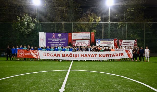 Antalya’da sağlık çalışanları sahada buluştu