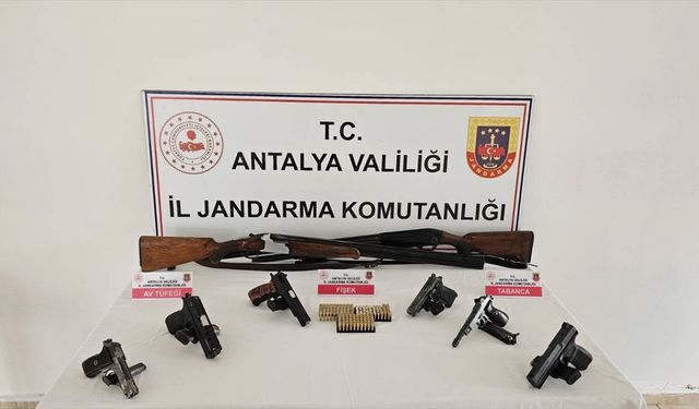 Antalya’da silah kaçakçılığı operasyonu: 9 gözaltı