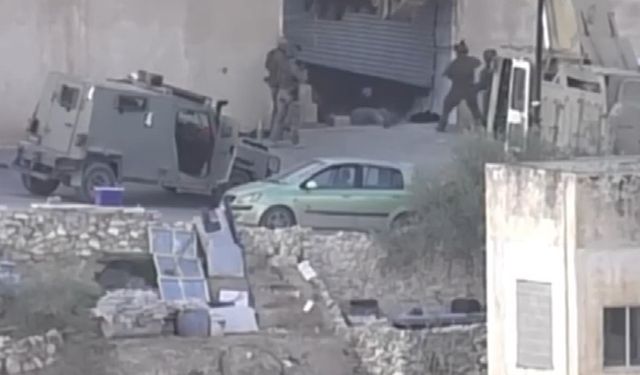 Cenin’de teslim olan 2 Filistinli İsrail askerlerince öldürüldü