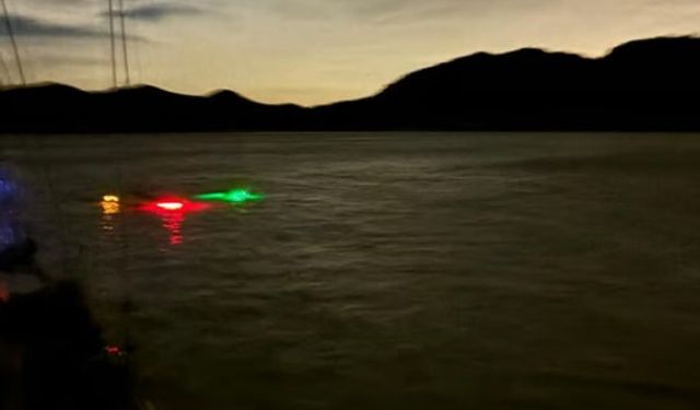 Simon Holliday, Lantau Adası’nı yüzerek dolaştı