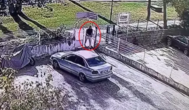 Antalya’da parkta cinayet: Şüpheli kanını çimlere sildi