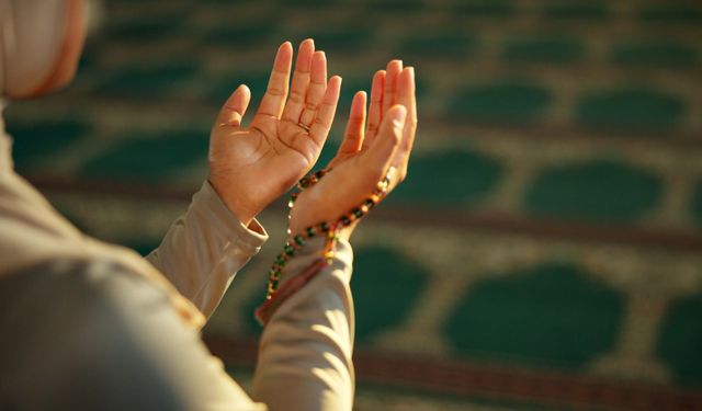 Deprem anında okunacak dua ve Zilzal Suresi anlamı