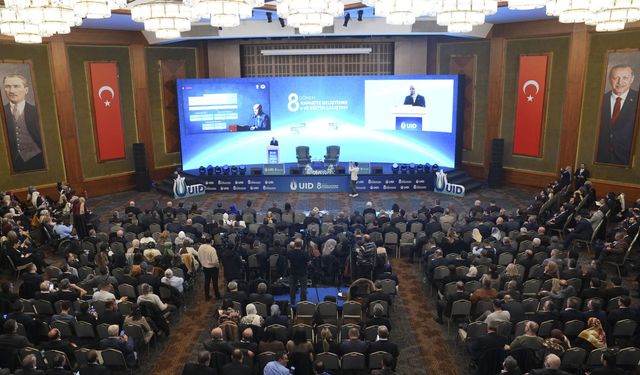 Fatma Betül Sayan Kaya: Dünyada İslam karşıtlığı artıyor