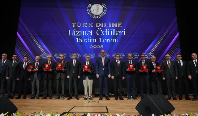 'Türk Diline Hizmet Ödülü' sahiplerini buldu