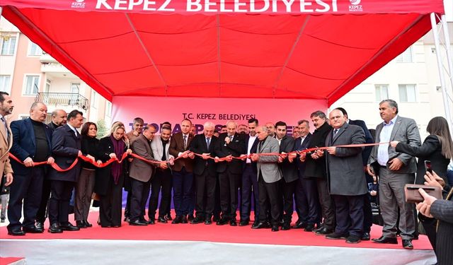 Kepez’de Teomanpaşa Semt Evi törenle açıldı